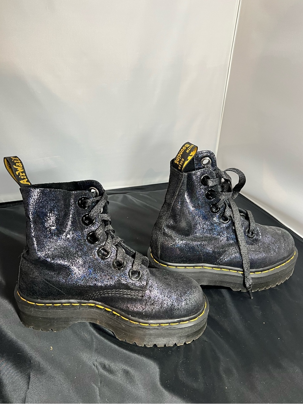 Dr. Martens Black Soft Leather Iridescent Molly Crackle Platform Boot US 7